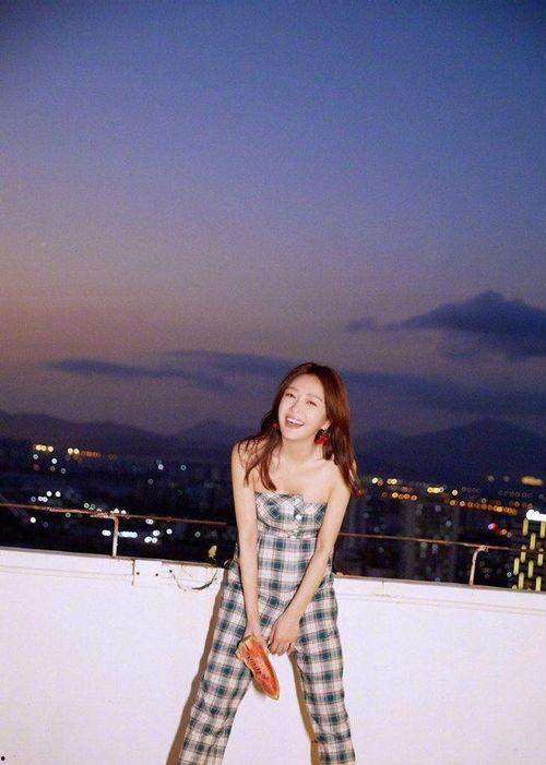 吃瓜娱乐圈氛围感,揭秘娱乐圈的甜蜜与苦涩