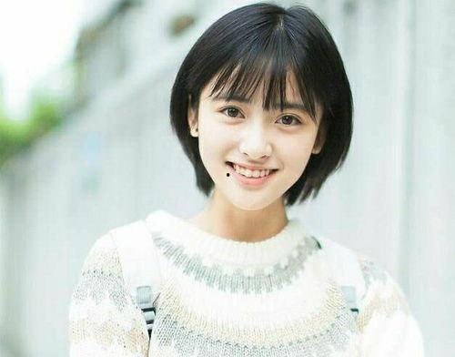 娱乐吃瓜助理小花